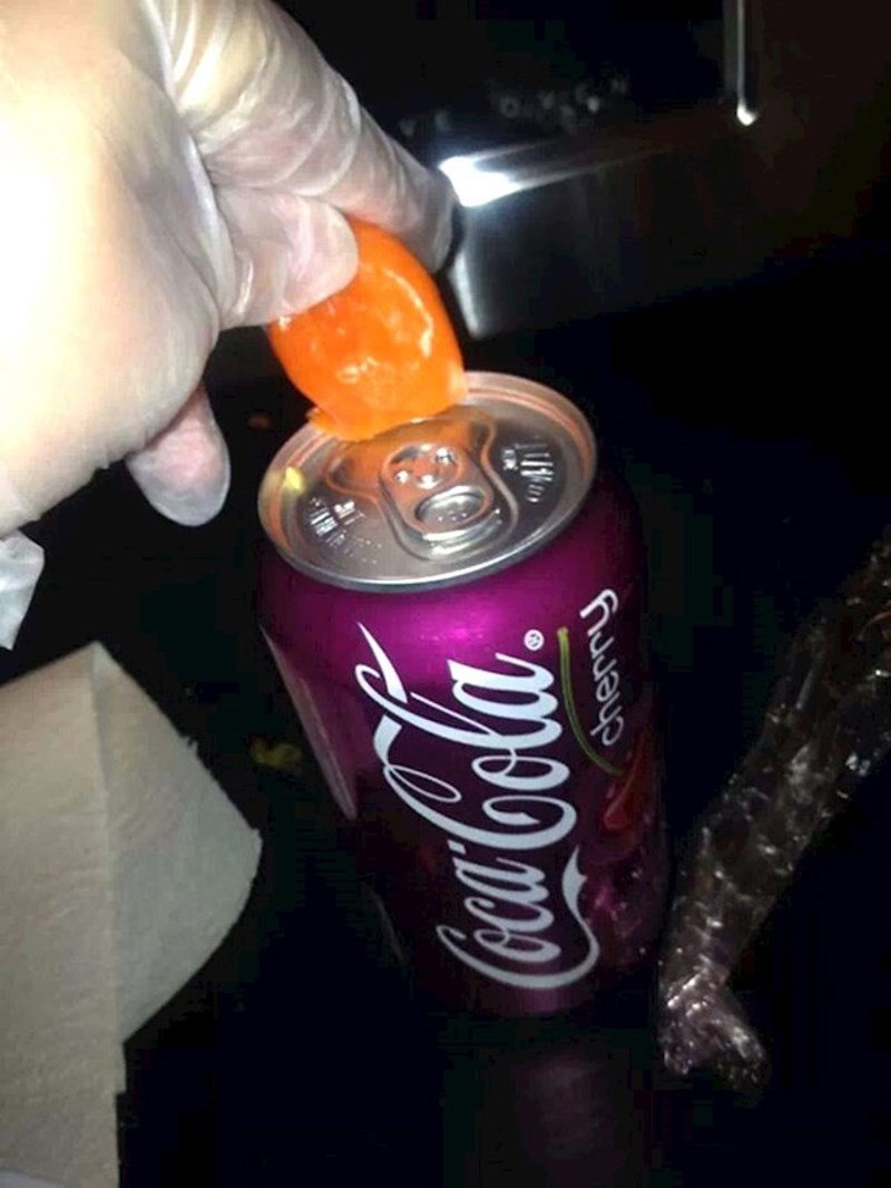 Ovoj ženi je netko uporno pio sok na poslu, onda je odlučila rub namazati ljutom papričicom.