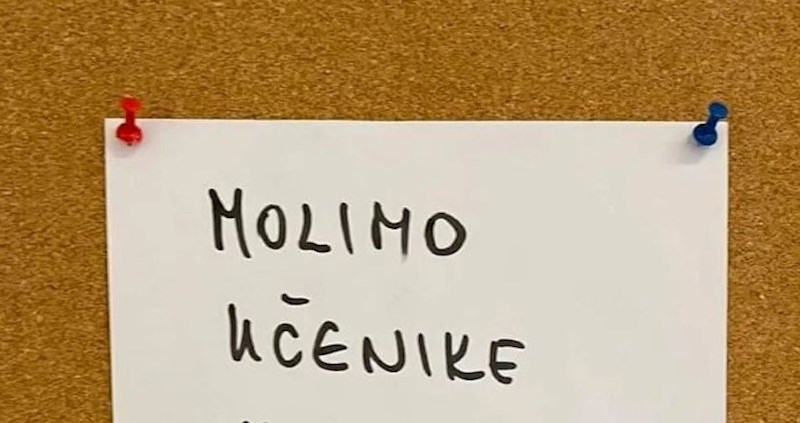 Učitelji iz jedne škole negdje u Dalmaciji ostavili neobičnu poruku učenicima, fotka je hit na Fejsu