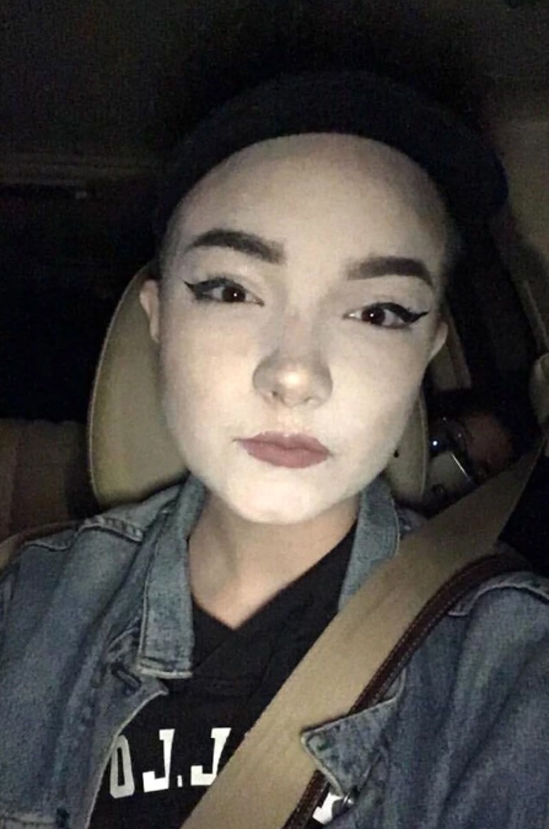 7. "Nakon ovog šminkanja sam postala duh."