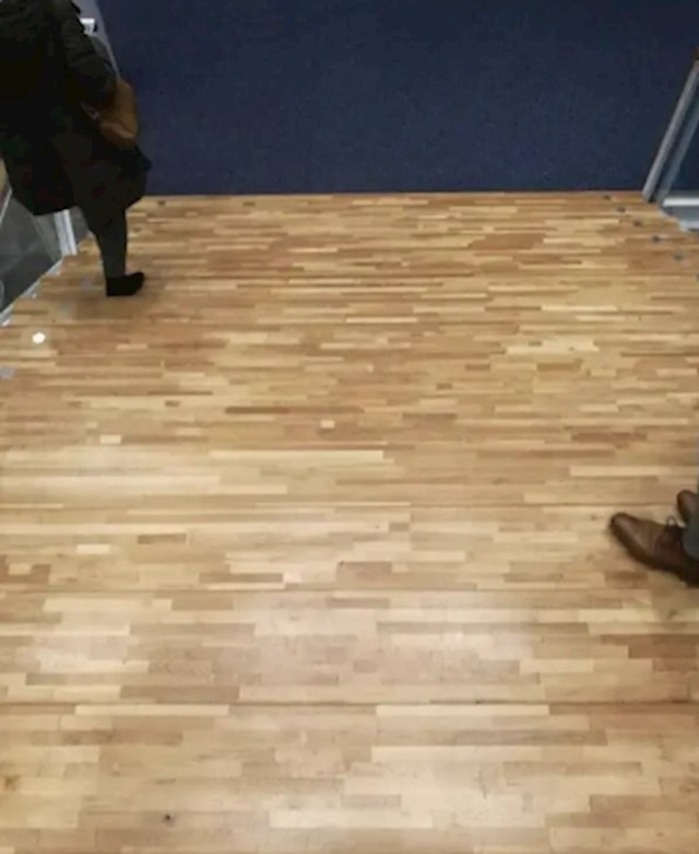 14. Da, ovo su stepenice. Ne, ni mi ne možemo vjerovati