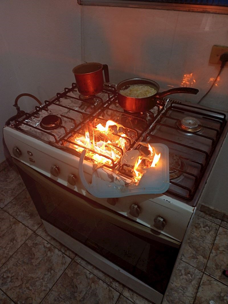 9. "Samo ja mogu napraviti ovakav epski kaos u kuhinji"