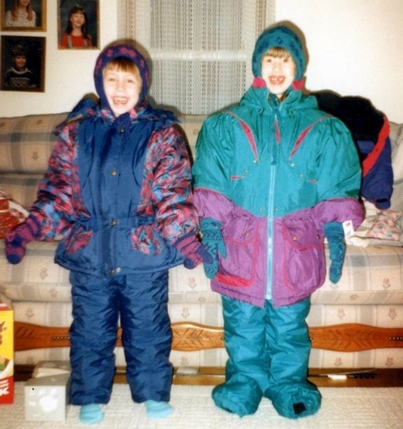 "Mama je sestri i meni kupila skijaška odijela, ali nismo imali puno novca pa je kupila veće brojeve kako bismo ih mogle nositi više godina"
