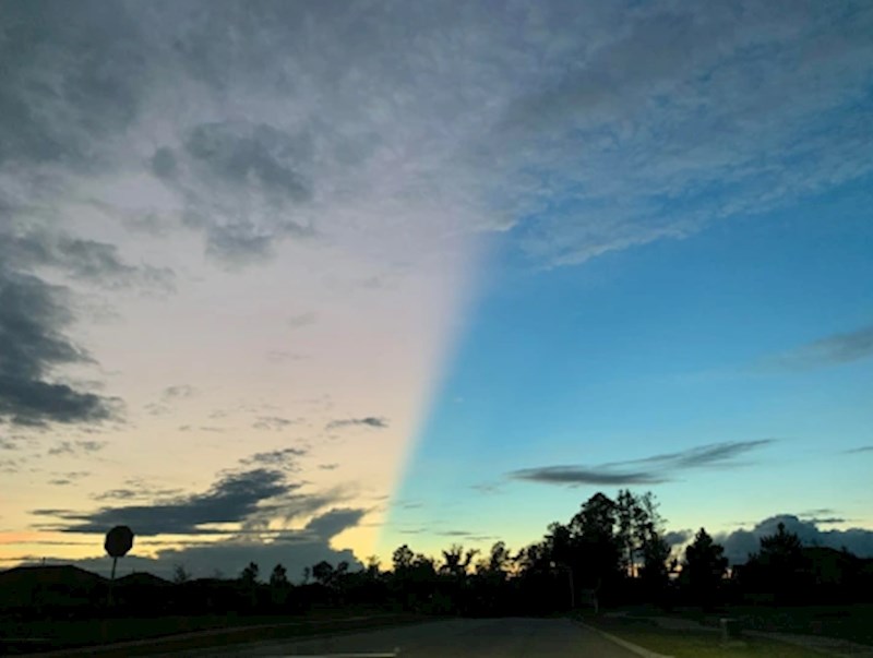 Jedno nebo, ali kao da su dva