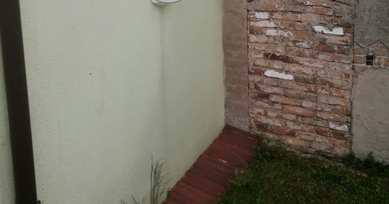 Netko je na kuću ugradio bizaran "prozor", morate vidjeti ovaj primjer genijalnosti