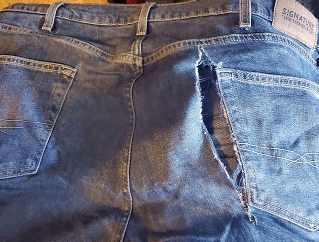 20. "Pukle su mi hlače u pola smjene, naravno da nisam imao rezervu"