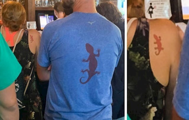 Ima isti znak na majici kao tetovaža djevojke pokraj koje stoji.