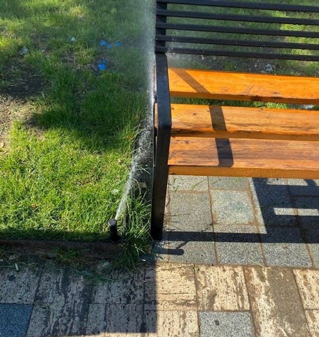 4. Iznenađenje za sve koji sjednu na klupu