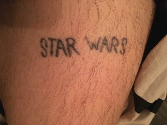 13. Htio je tetovažu iz Ratova zvijezda, a onda su mu napravili ovo...
