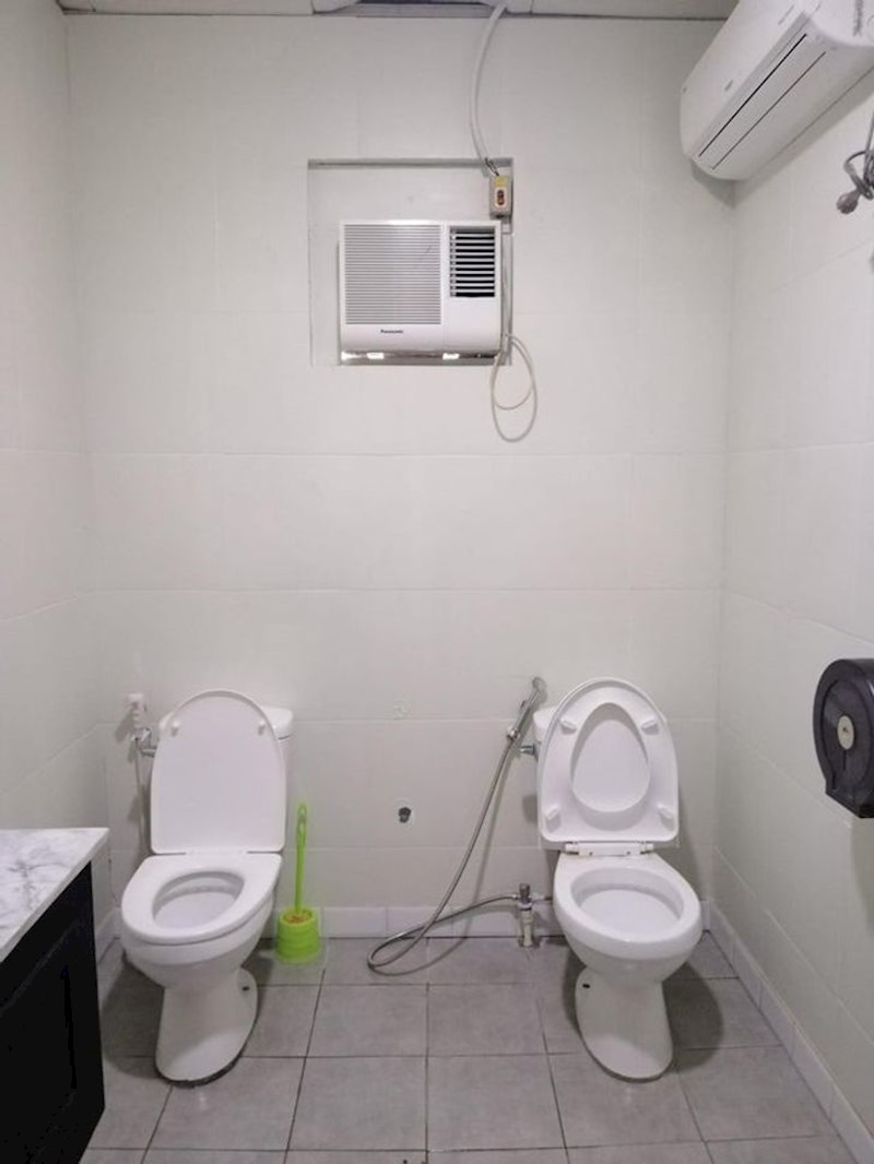 12. Ovo je one koji ne vole sami na wc