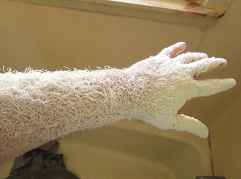 "Ovako izgleda moja ruka nakon jednog sata brušenja."