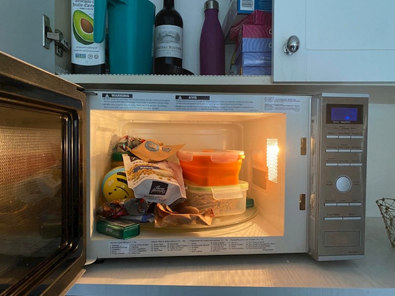 12. Moja djevojčica mi je odlučila pomoći s čišćenjem