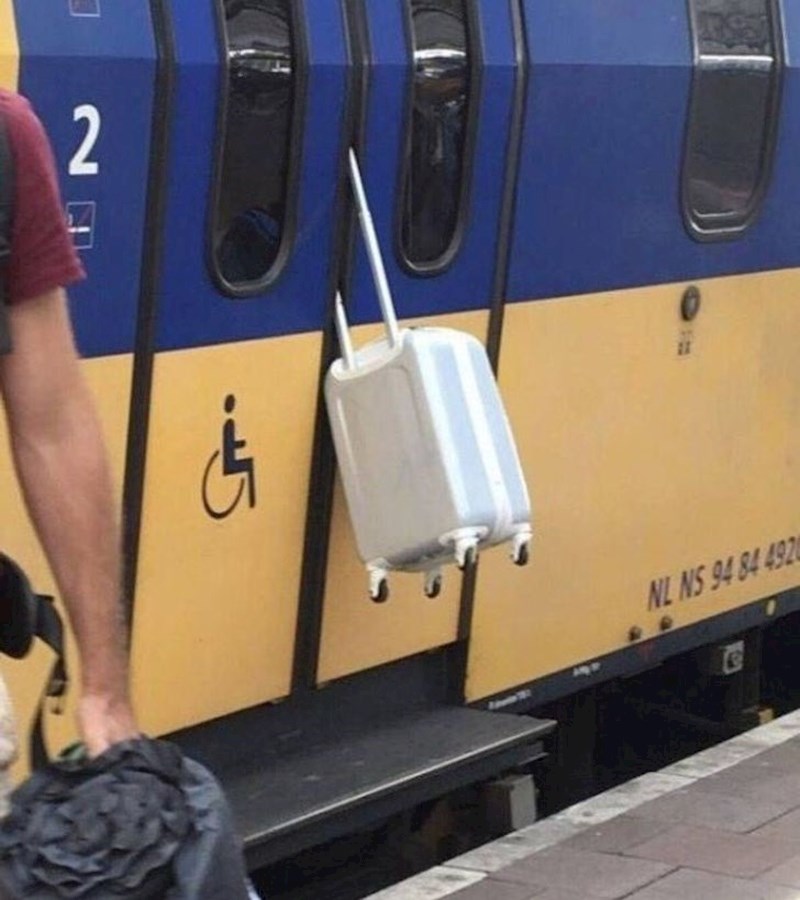 1. "Znam da je grozno, ali nisam se mogao prestati smijati dok sam ugledao ovaj prizor"