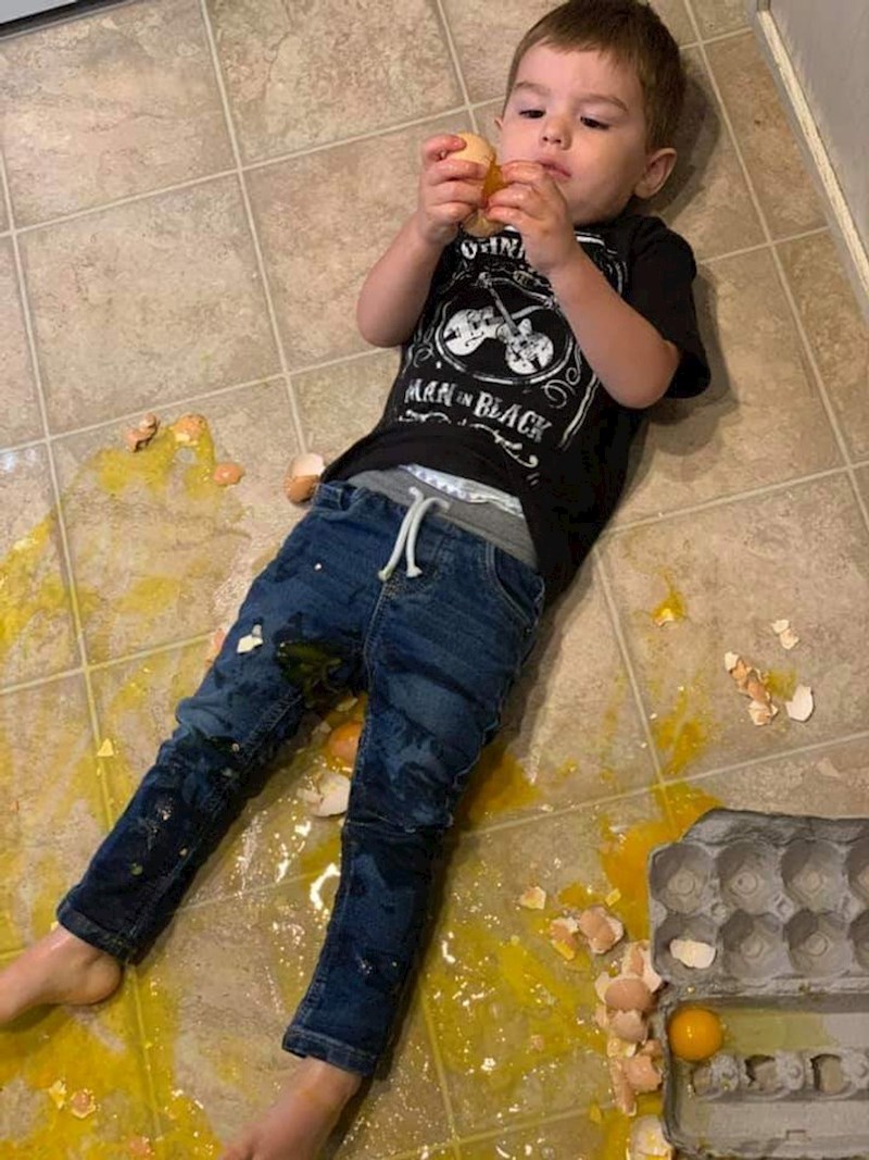 2. "Pohvalio se da je napravio jaja za doručak..."