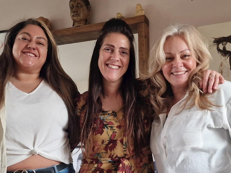 12. "Ove godine sam prvi put upoznala svog biološkog oca i polusestre"