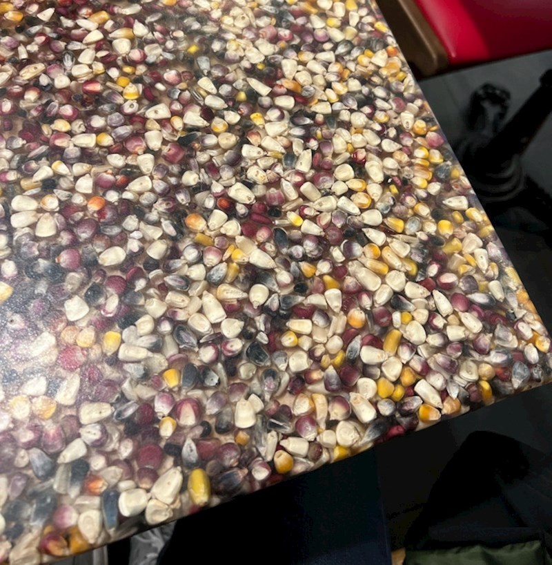 9. Ovaj neobičan, ali opet fora stol