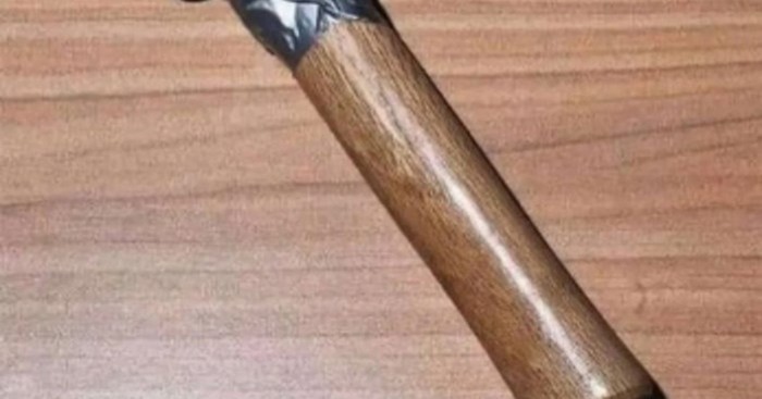 Bosancu je hitno trebao čekić pa ga je napravio sam, prasnut ćete u smijeh kad vidite od čega