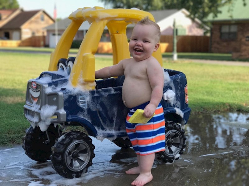 "Pogledajte samo kakvu sam sliku svog malca uhvatio, izgleda kao pravi frajer"