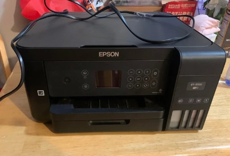 5. Nedavno sam kod smeća pronašao ovaj printer. Odlično radi, samo mu je trebala nova boja...