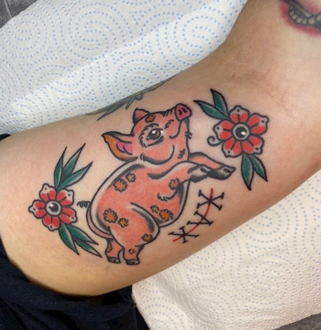 "Danas su četiri godine kako sam prestala jesti meso pa sam se "nagradila" prikladnom tetovažom"