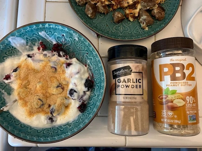 6. "A cijelo vrijeme sam mislio da u doručak stavljam cimet. Zapravo je to bio češnjak..."