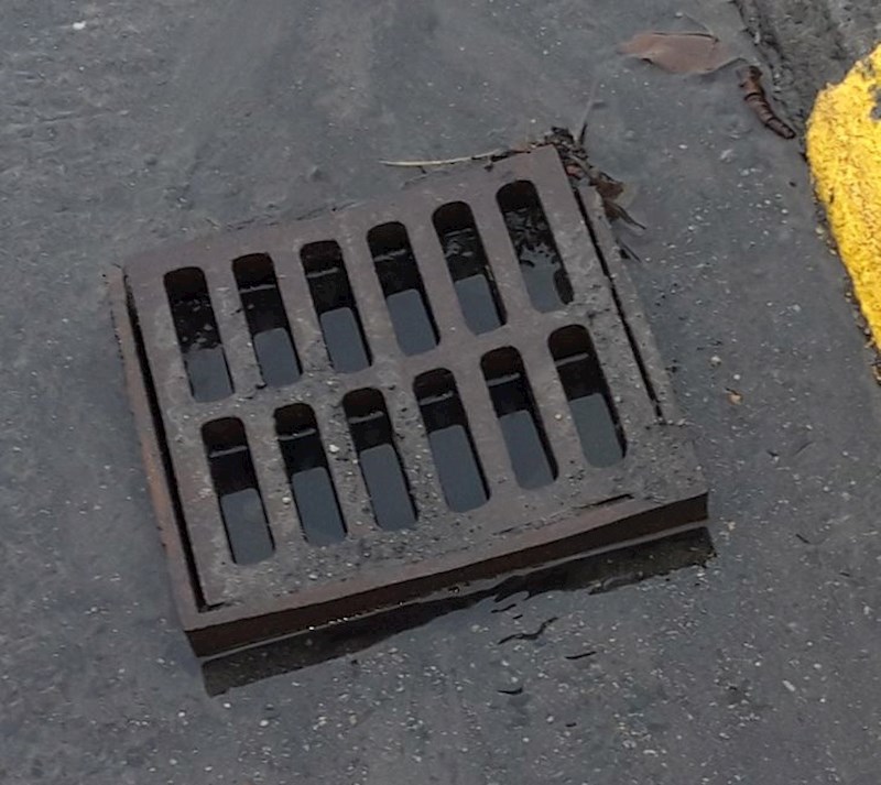 14. Ovaj šaht u koji ne može ući voda