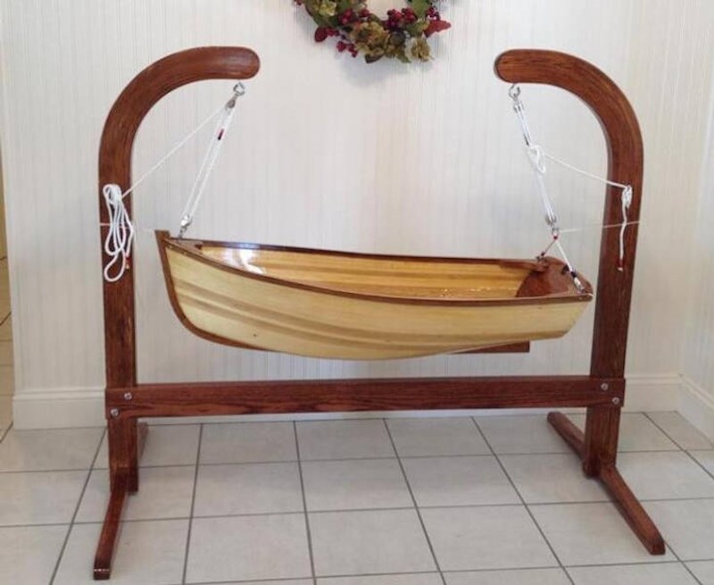 2. "Tata moje prijateljice joj je napravio ovu kolijevku za bebe"