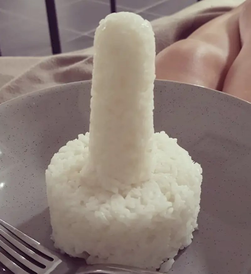 1. "Došao sam kući s prijateljima, a zaboravio sam javiti ženi da imamo goste. Dočekala nas je ovakva prezentacija jela. Ja se nisam mogao prestati smijati, a ona nije mogla pričati od nelagode."