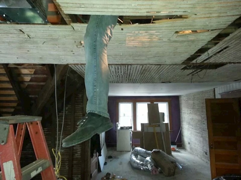 12. Nije ni majstorima lako...