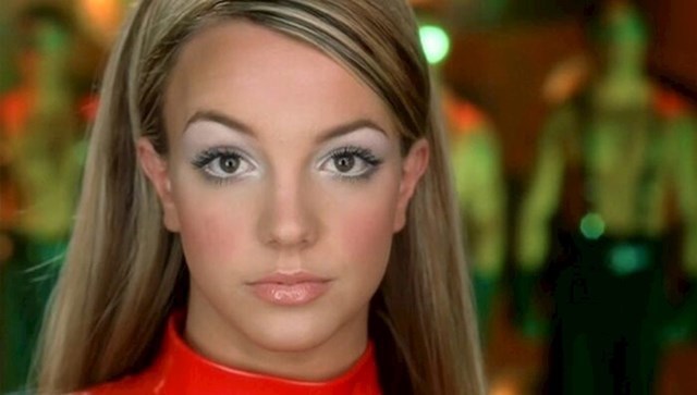 A 23 godine plešemo na "Oops!... I Did It Again"