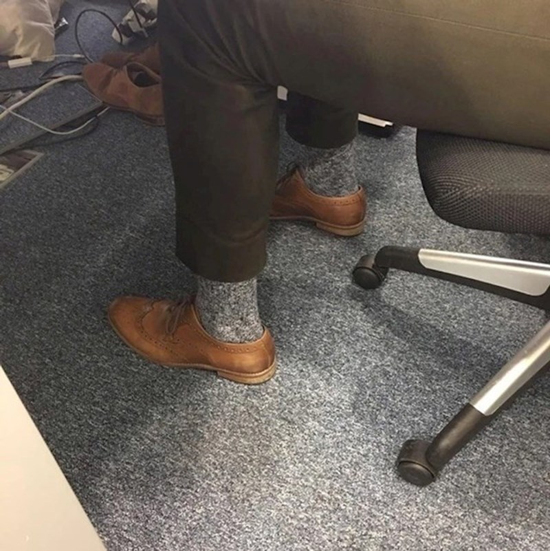 "Kolega s posla se odlučio uskladiti s tepihom"