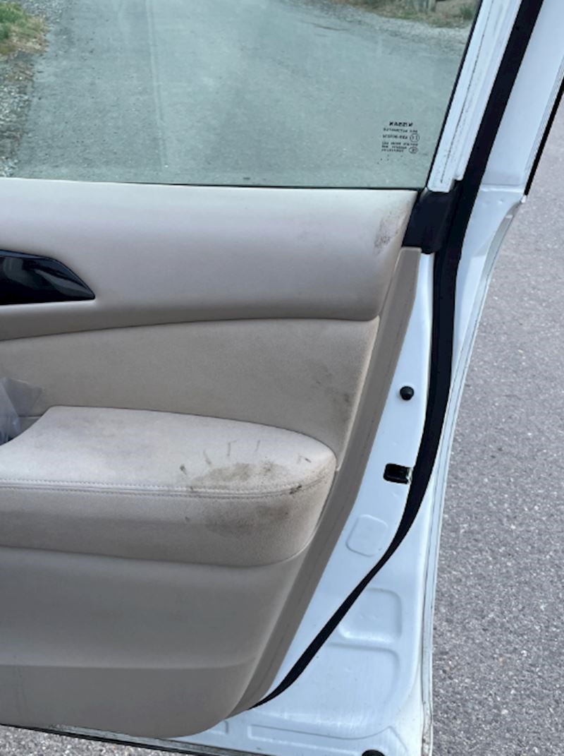 "Medvjed mi je provalio u auto."