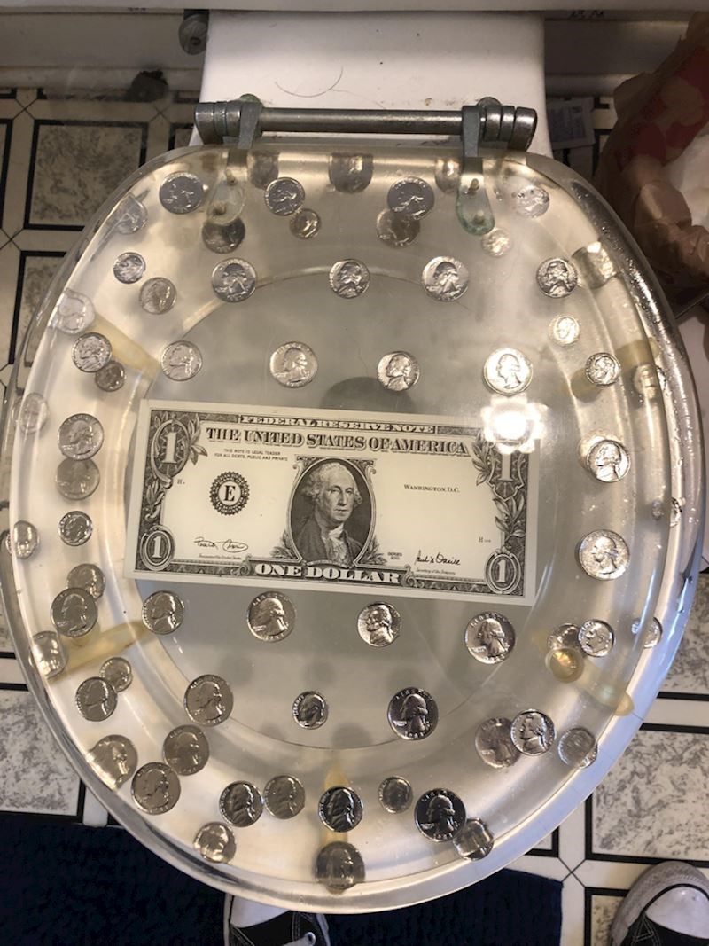 11. Neobičan dizajn wc školjke