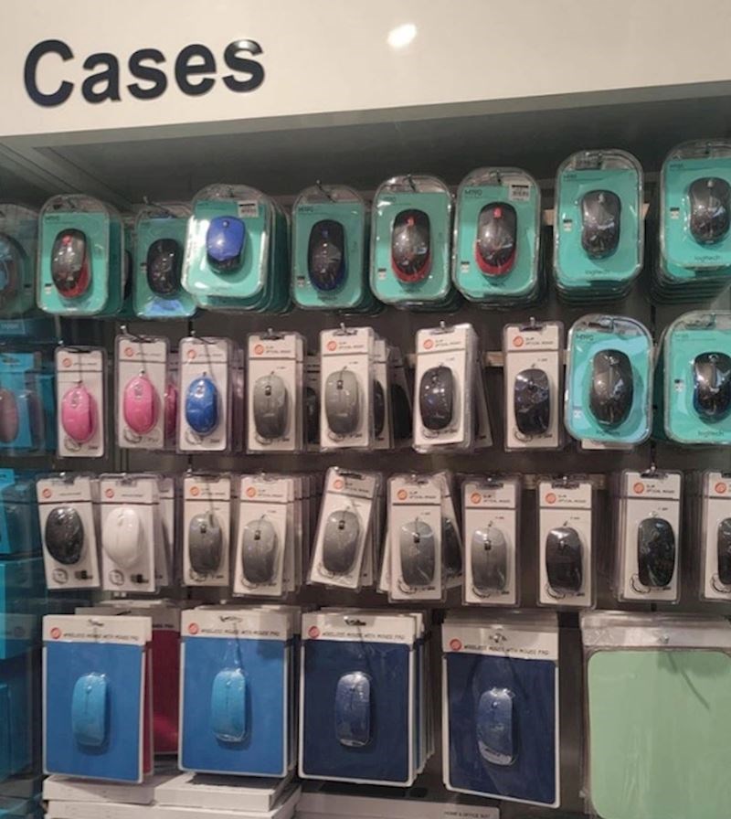 9. Da, da, sve su ovo futrole...