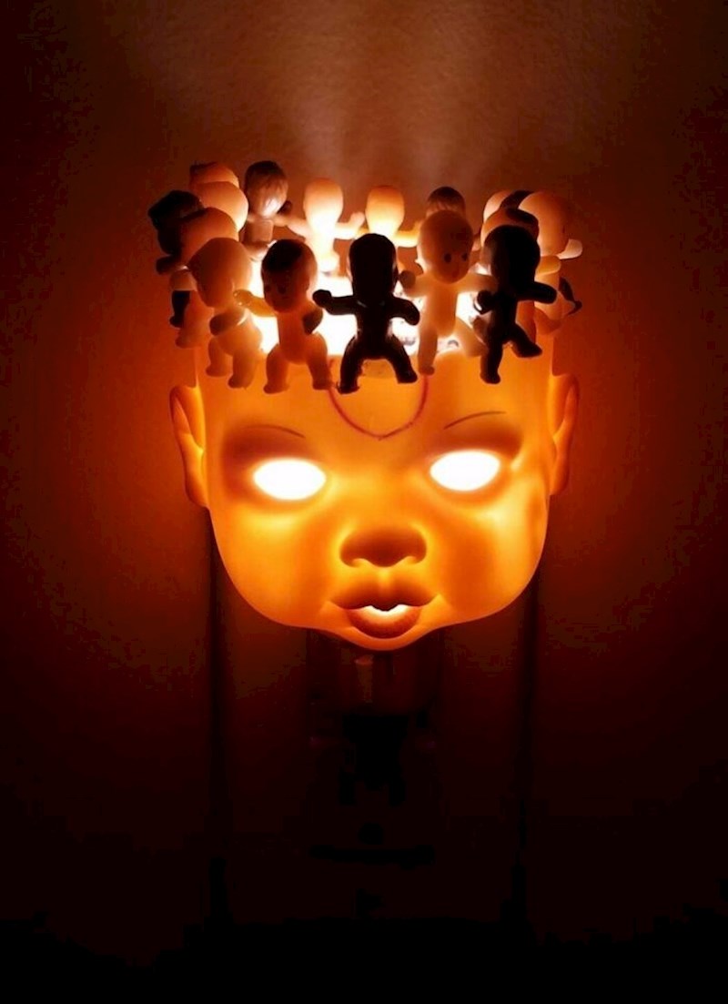 12. Svjetiljka iz noćnih mora?