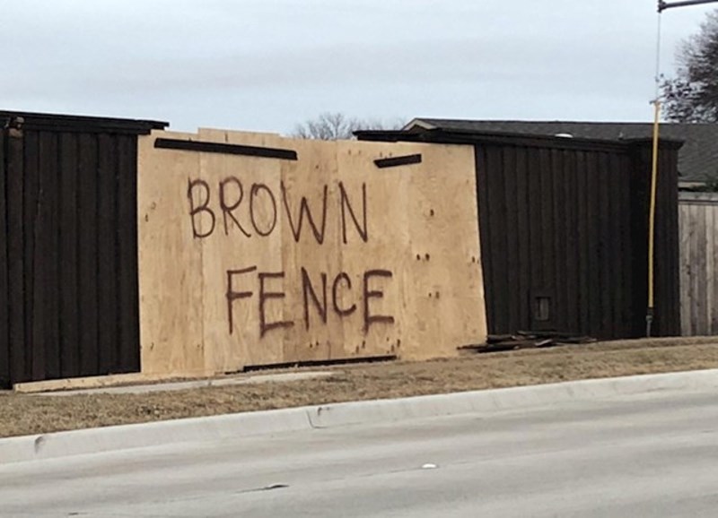 1. Sad kad su napisali o kojoj je boji riječ, uopće ne primjećujemo razliku 😂