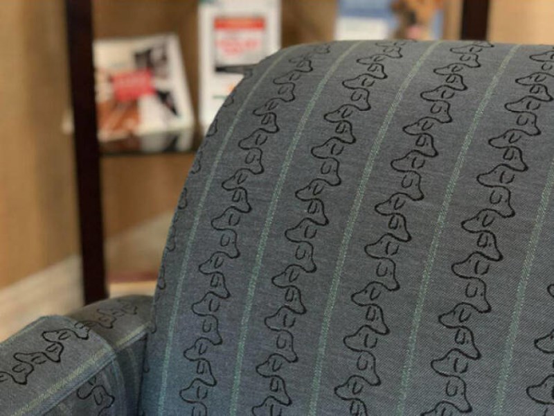 Kako god gledate uzorak, vidite glavu psa.