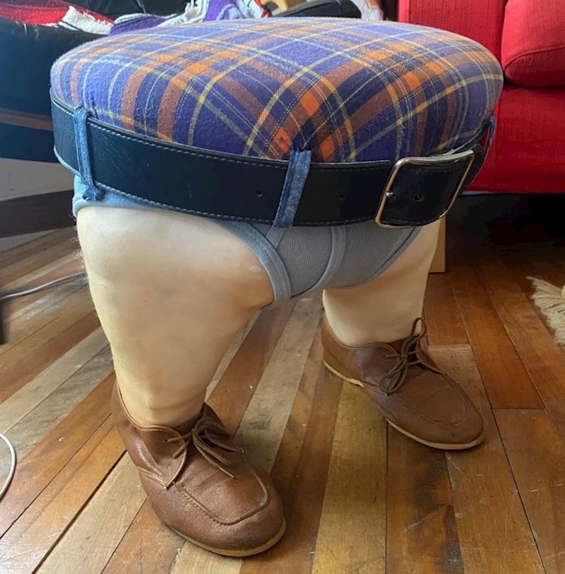 17. Ovaj stolić u dnevnom boravku...