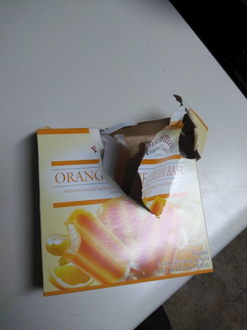 11. "Moj muž poznatiji kao čovjek koji mrzi kutije"