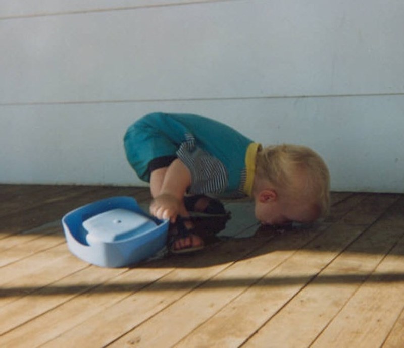 3. "Vidio je da pas ovako pije vodu pa je i sam odlučio probati"