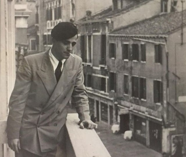 "Nedavno sam pronašla fotografiju svog djeda iz 1950-ih. Tada je živio u Italiji, a očito je znao i kako treba pozirati"