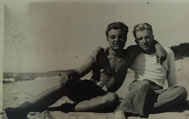 15. "Moj djed i njegov brat 1930. godine."