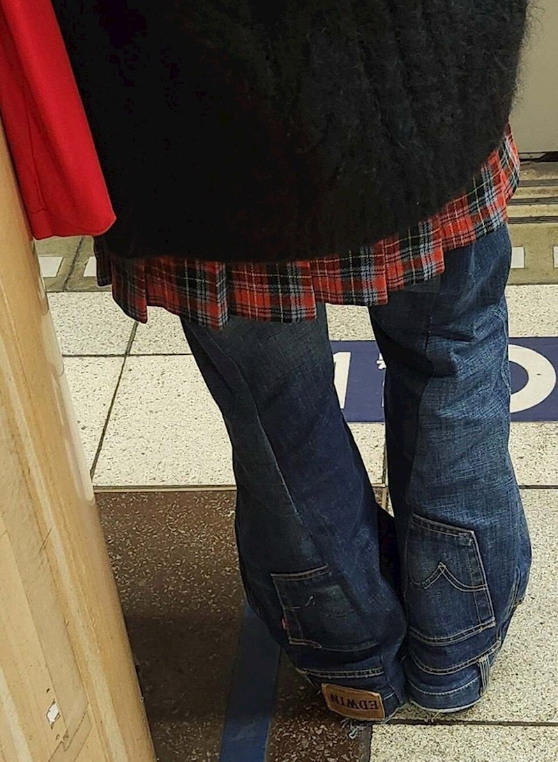 "Ne znam zašto, ali me ovaj prizor danas naživcirao. Moda stvarno više nema smisla"