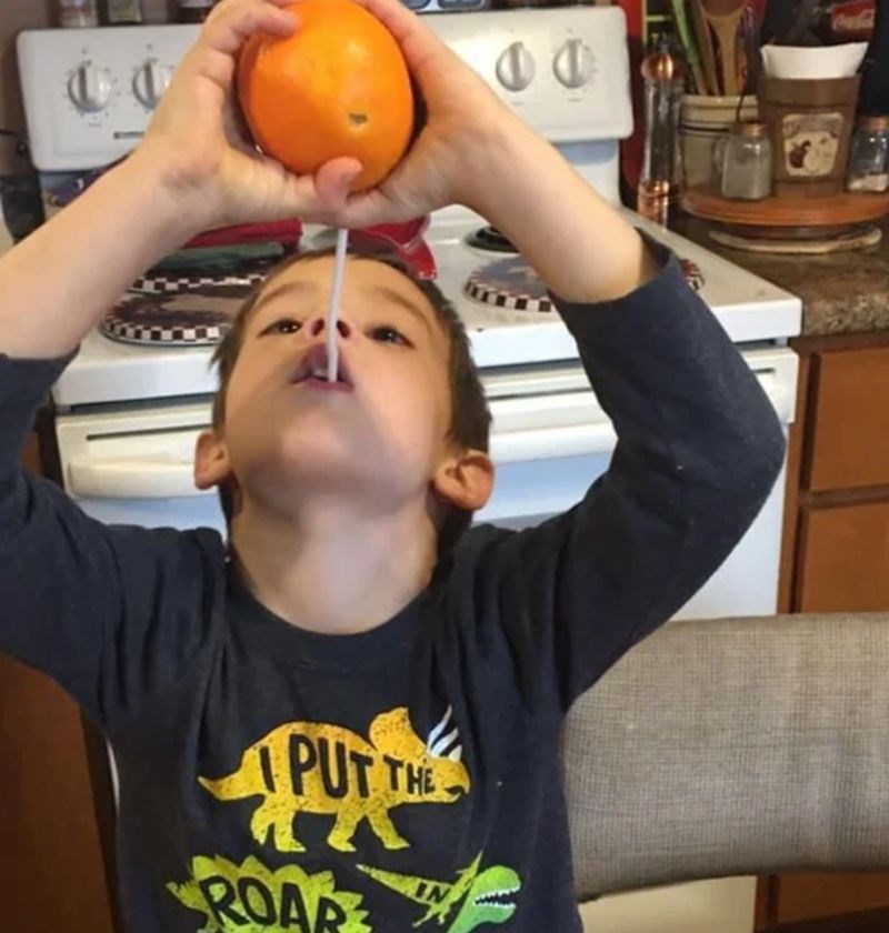 "Tražio me slamku za sok od naranče, ali moram priznati da nisam očekivala njegov idući potez"