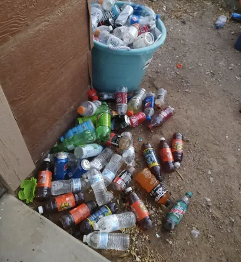 6. "Njemu ovo nije neuredno - pa točno mu je ispred ulaznih vrata!"