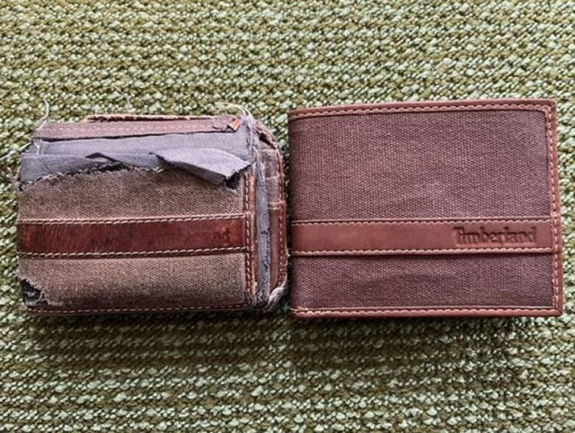 "Moj stari novčanik koji sam koristio šest godina i potpuno novi isti takav novčanik."