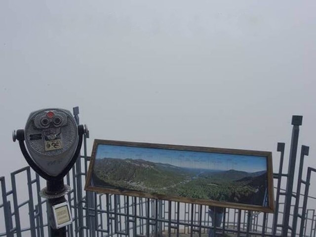 16. "Četiri sata sam planinario ne bih li vidio predivan pogled, a onda me dočekala najgušća magla ikad!"