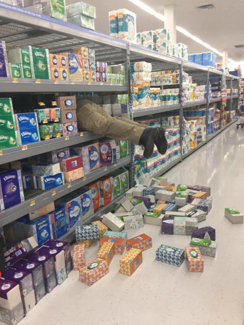 11. Da nam je znati što on točno traži.