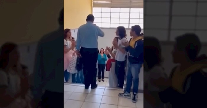 Ispratili učitelja u mirovinu na predivan način, njegova dirljiva reakcija ganut će vas do suza