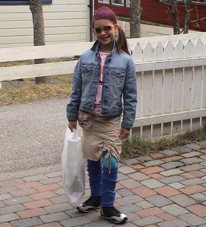 "Modni stil u vrijeme kad sam bila djevojčica mi nikad neće prestati biti smiješan. Na ovoj fotografiji imam devet godina i odlučila sam obući sve omiljene komade odjeće"