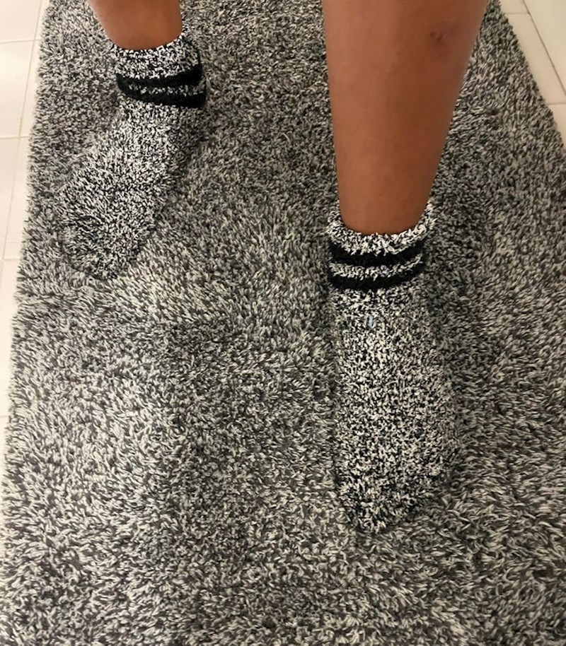 3. Čarape kupujemo tako da odgovaraju tepisima u kući